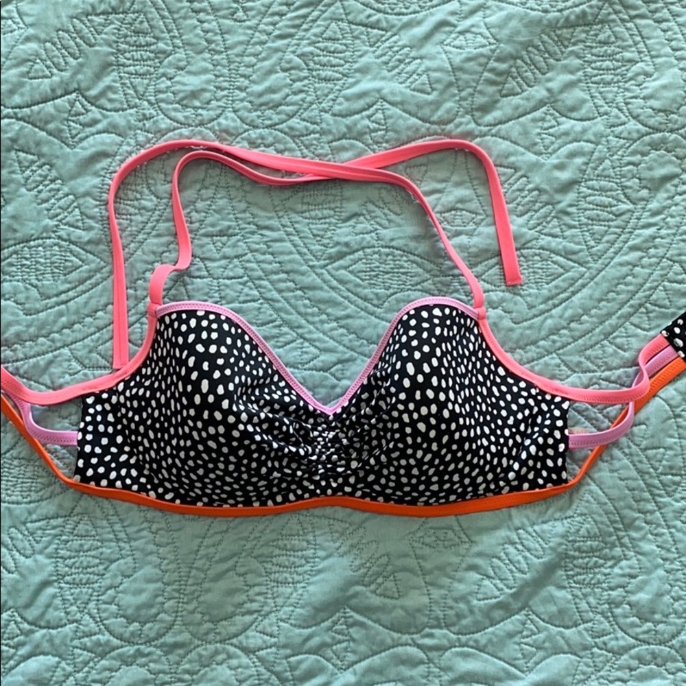 Victoria’s Secret swimsuit top